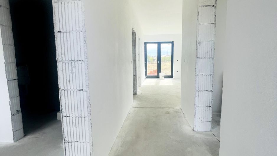 Casă Parter Semifinisată – Oșorhei, utilități complete, teren 515 mp - Poză 5