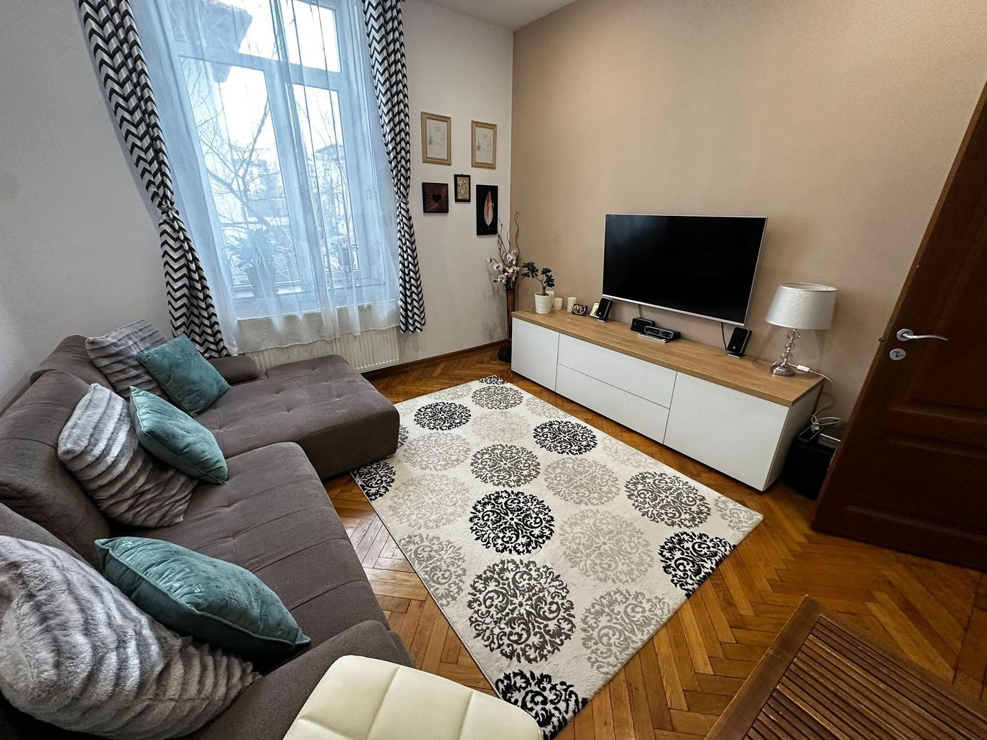 3 Camere Locatie TOP Parcul Carol Unirii Bloc Nou 13 Septembrie - Poză 2