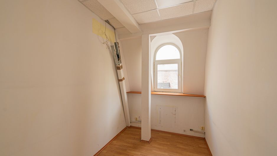 Spațiu de inchiriat, 9 camere, 3 bai, Universitate, 120mp - Poză 16