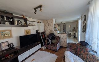 Casa cu 2 corpuri de cladire zona Hapria, 960mp Teren - Poză 9