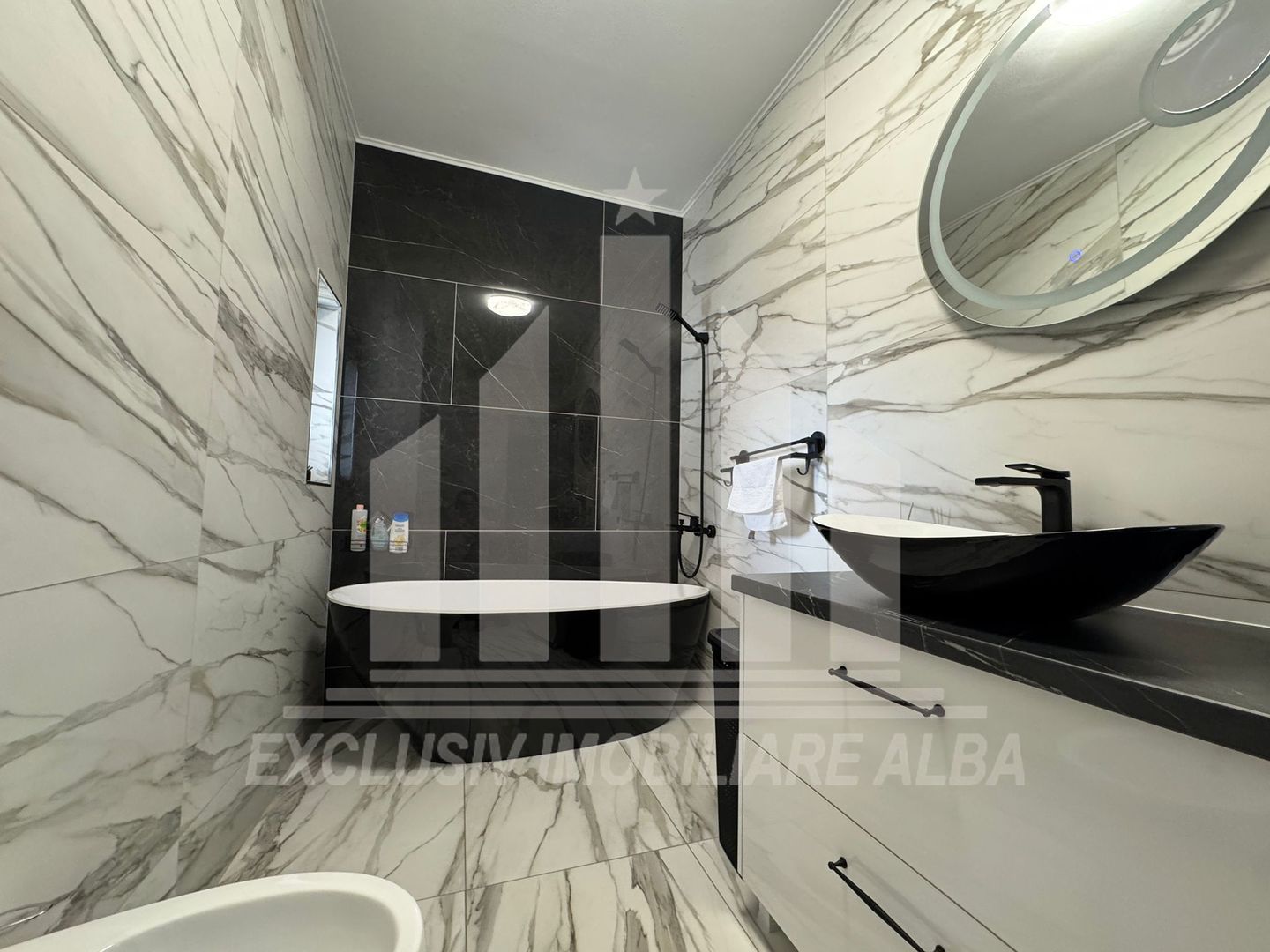 Apartament cu 3 camere decomandate, Bloc Nou - Poză 7