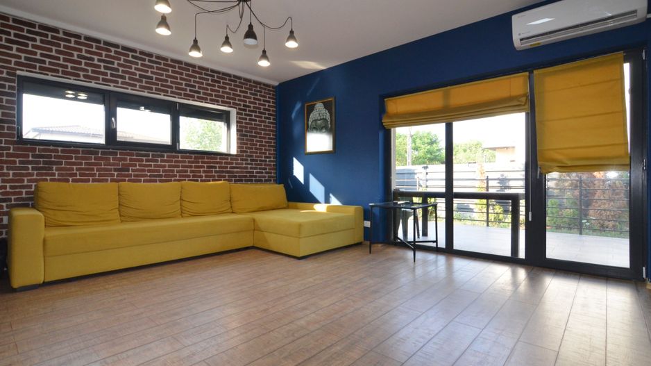 Inchiriem vila spatioasa singur in curte zona Tunari - Poză 6