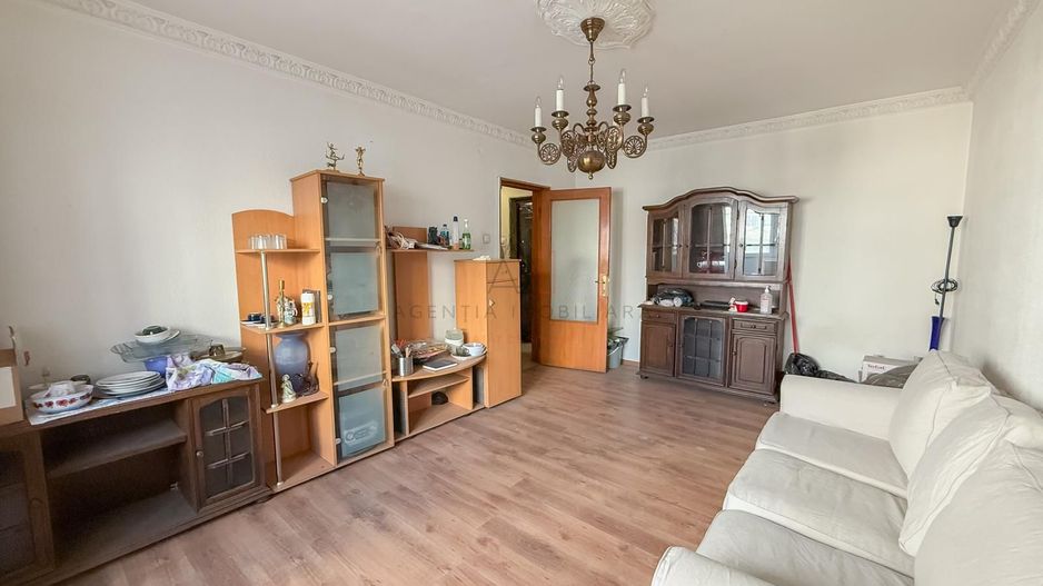 3 camere Lacul Tei - Poză 2