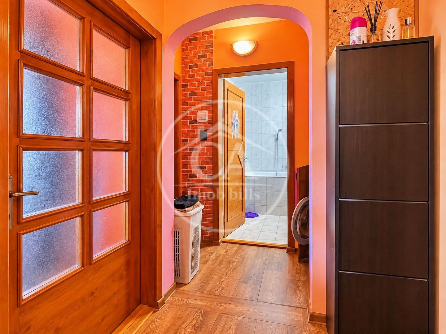 Apartament de vanzare cu 3 camere in zona Nufarul, Oradea - Poză 5