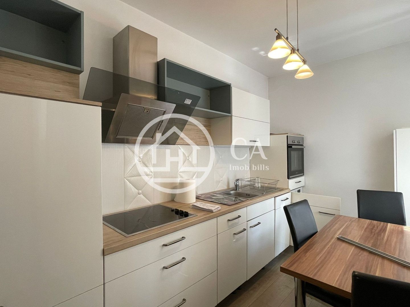 Apartament la casă de închiriat cu 3 camere în zona Centrala, Oradea - Poză 8