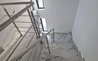 Casă modernă de lux – 4 camere, teren 373 mp, curte amenajată - Poză 10