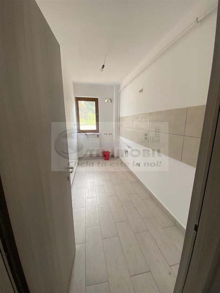 Ap 2 cam  decomandat, Bucium-Visan. 0% comision. Intabulat -66,700 € - Poză 4