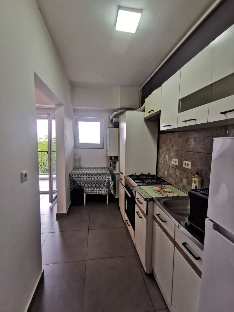 Garsoniera spatioasa mobilata si utilata - Poză 11