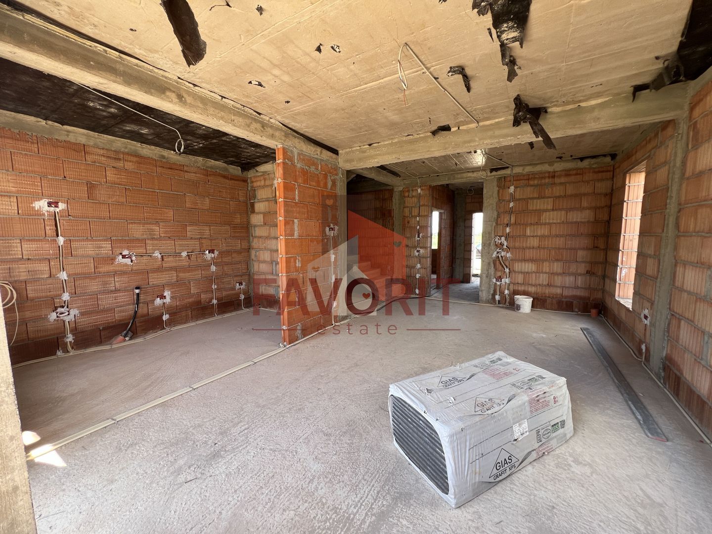Duplex 5 camere | 130mp | Despartit | Ghiroda-Campus Universitar - Poză 3
