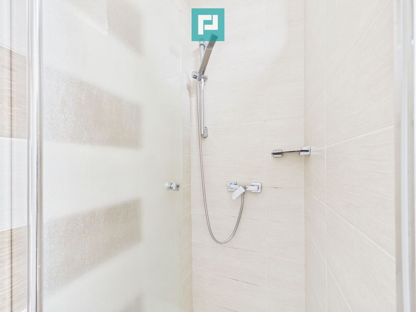 Apartament cu 3 camere decomandat, Str. Horia - Poză 14