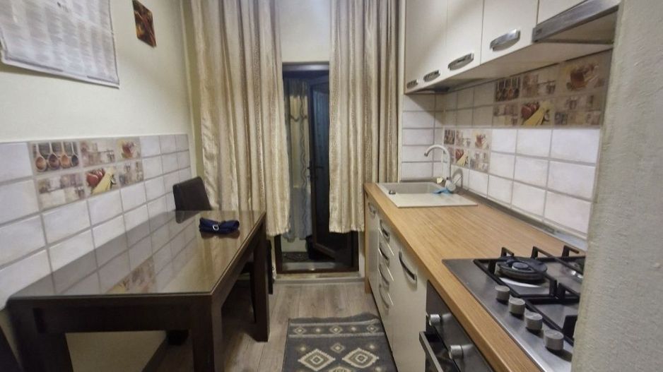 2 Camere Rovine Parter cu Balcon - Poză 3