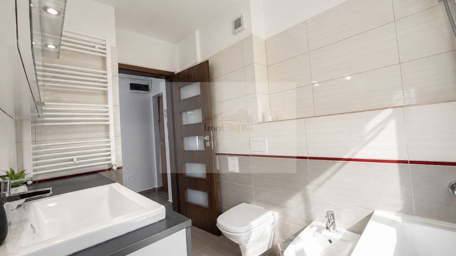 Vânzare ap. 2 camere decomandat, etaj 5, Iulius Mall, parcare - Poză 11