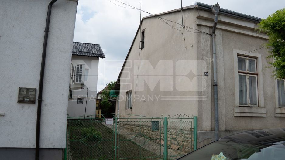 Casă tip duplex, ultracentral, str. Petru Rareș, curte 85 mp, 170000 € - Poză 2
