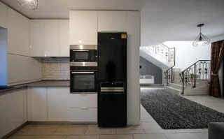 Vila P+1, complet mobilată și utilată-Str. Lacramioarelor - Poză 14