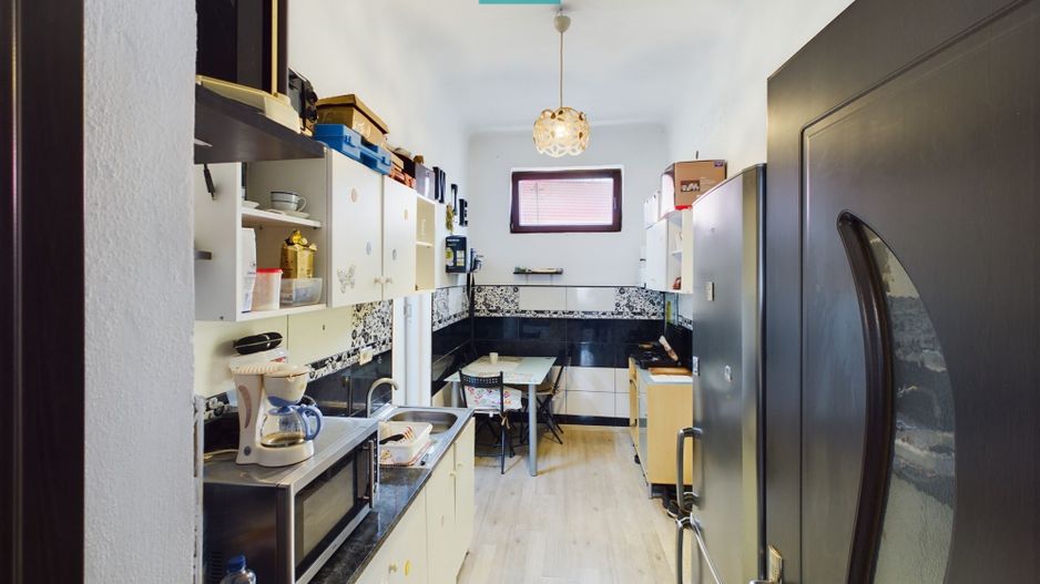 Casă cu 1 cameră în centrul Lipovei - Poză 1