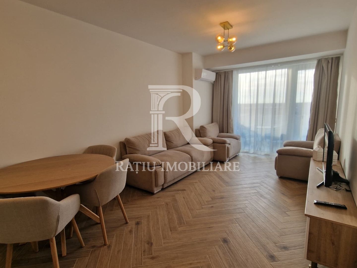Apartament cu 3 camere | Prima Arena | Oradea - Poză 2