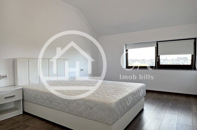 Casa de inchiriat cu 4 camere in Santandrei, Bihor - Poză 3