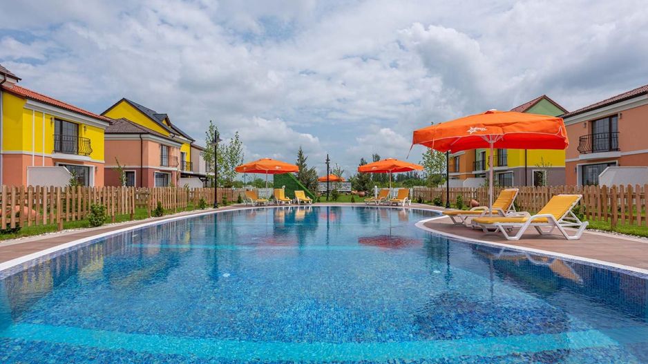 Studio modern – Libertatii Gardens Otopeni | Parcare inclusă | Piscina - Poză 1