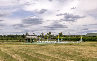 Motel, camping, piscina si lacuri de pescuit pe un teren de 49 285 mp - Poză 14