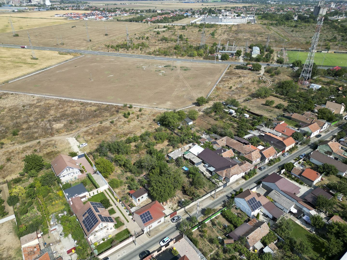 Loc de casă în Poltura Arad - Poză 15