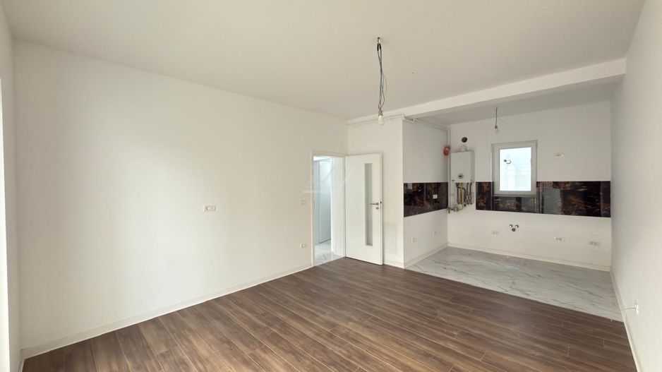 Bloc finalizat. Balcon mare. Loc de parcare. - Poză 4