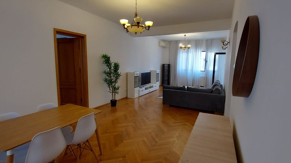 De Inchiriat apartament | 2 dormitoare, 2 bai | Ultracentral - Poză 3