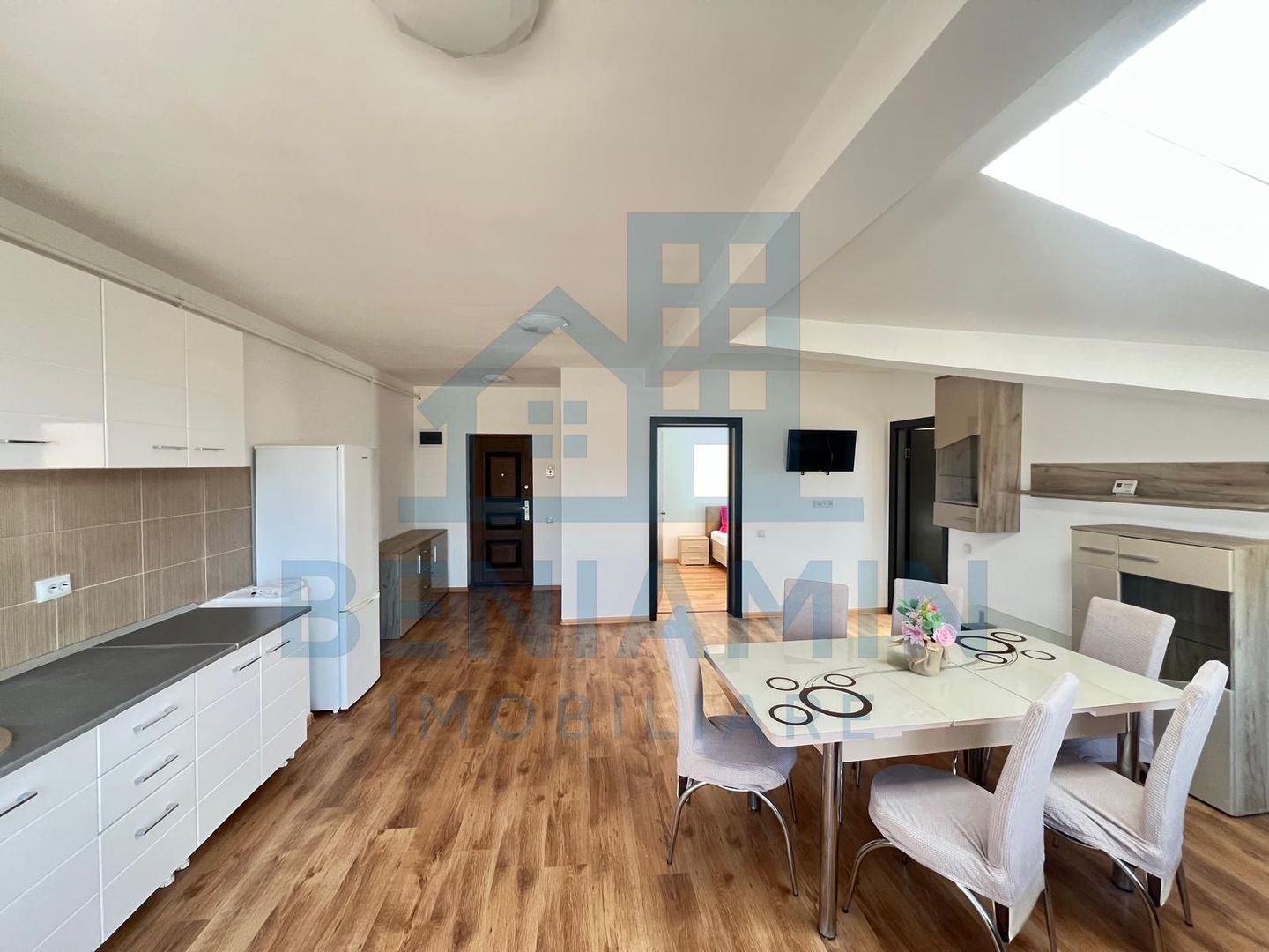 2 camere - 63mp - mobilat - utilat - bloc nou - parcare - Subcetate - Poză 2