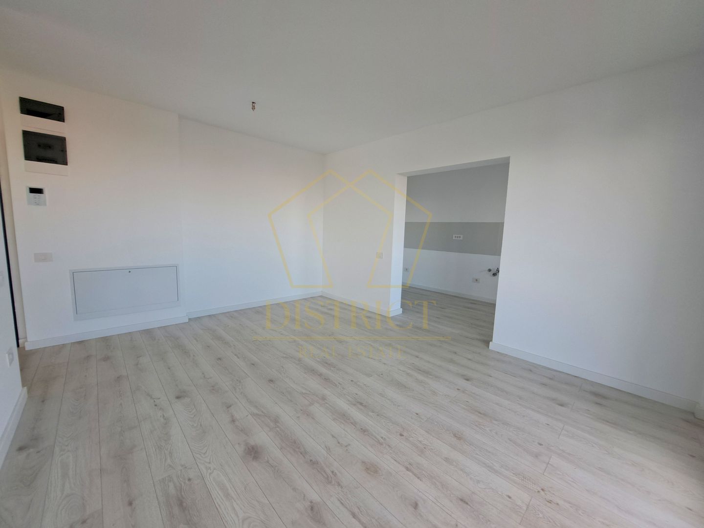 COM 0% Apartament cu 3 camere si terasa de 61 mp | Torontalului - Poză 3