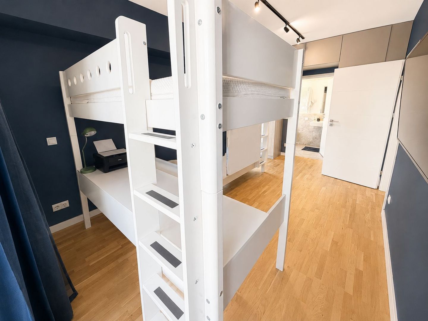 Apartament 2 camere Art City by Bog’Art Dămăroaia Petrom City Parcare - Poză 14