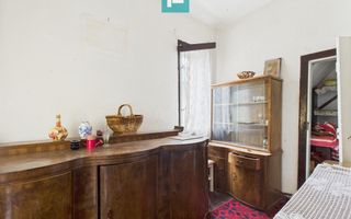 Apartament la casă cu 4 camere în Pârneava - Poză 9