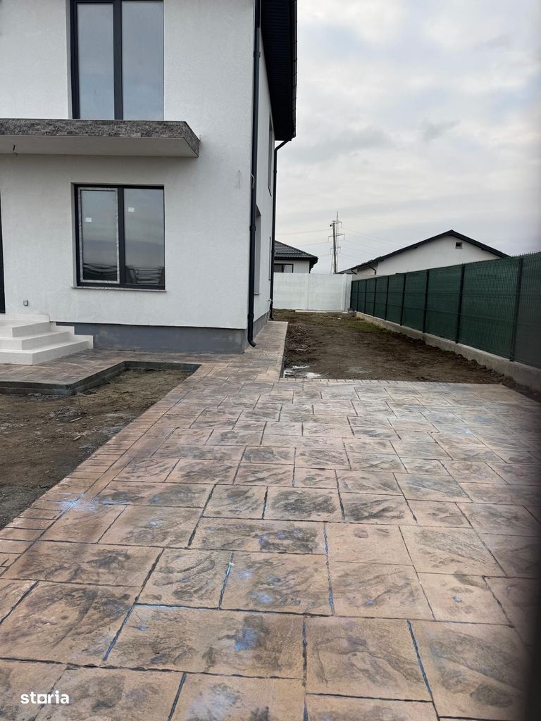 Casa modernă cu 4 camere și subsolb de vanzare - Poză 10