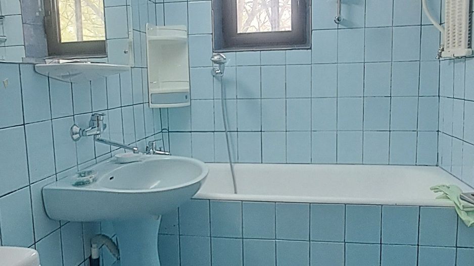 3 camere | Decomandat | Centrala proprie | Parcare - Poză 12