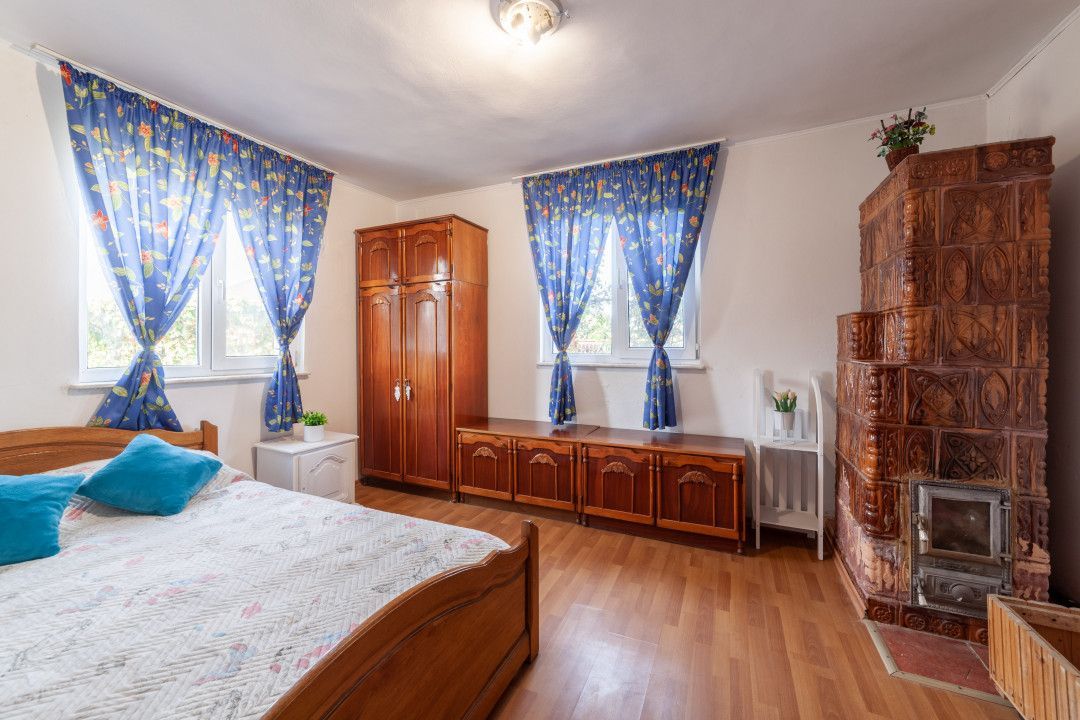 Casa cu teren generos si gradina spectaculoasa – Comuna Cuca, Arges! - Poză 5