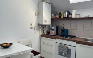 Apartament 2 camere la casă cu pod+curte in  Șelimbăr-Zona Brana - Poză 8