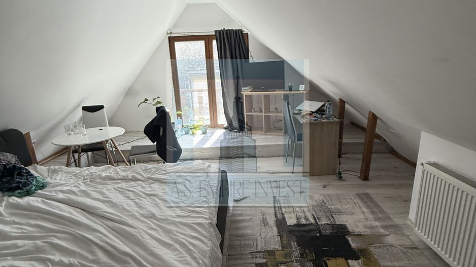 Casa 10 camere, 5 bai, 380 mp teren - zona Astra - Poză 14