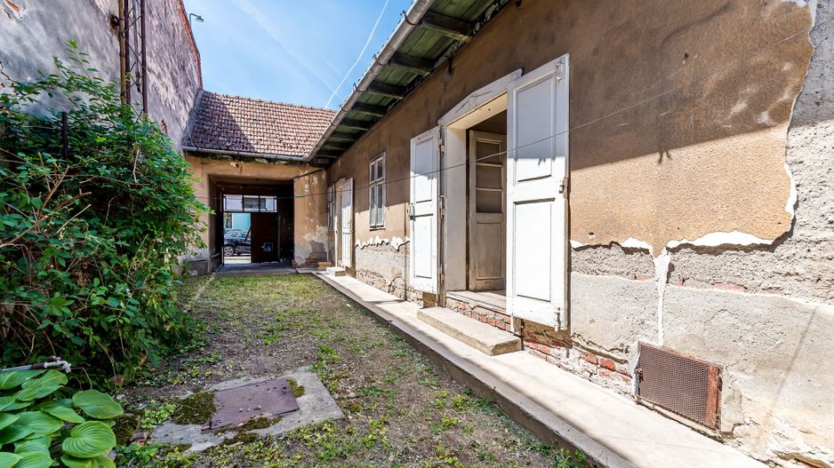 Calea Timisorii Casă solidă din cărămidă cu potențial EXCEPȚIONAL - Poză 9