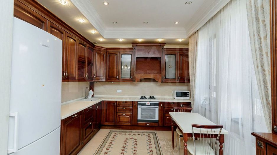 Chirie, casă, 5 camere, str. Ginta Latină, Ciocana - Poză 2