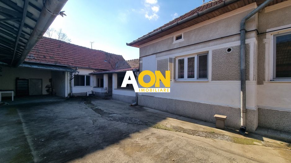 De vanzare casa 5 camere, 1092mp teren, Vintu de Jos - Poză 22