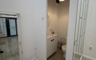 NUMAI 26.000 EURO! Camera cu baie, parter - Poză 5