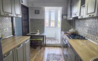 De inchiriat apartament cu 2 camere, central. etaj 3, 450 euro - Poză 7