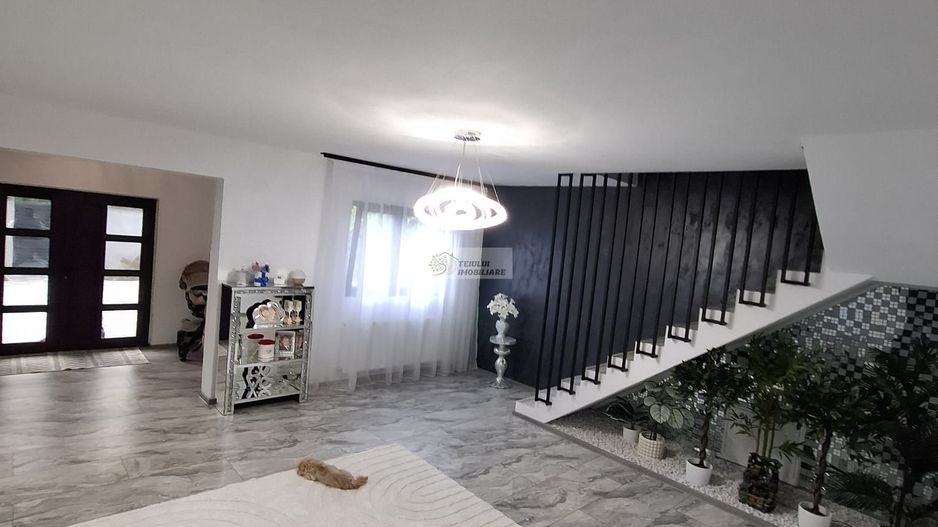 Casa P+M teren 500 mp,Campineanca, Vrancea,165000 e NEG - Poză 2