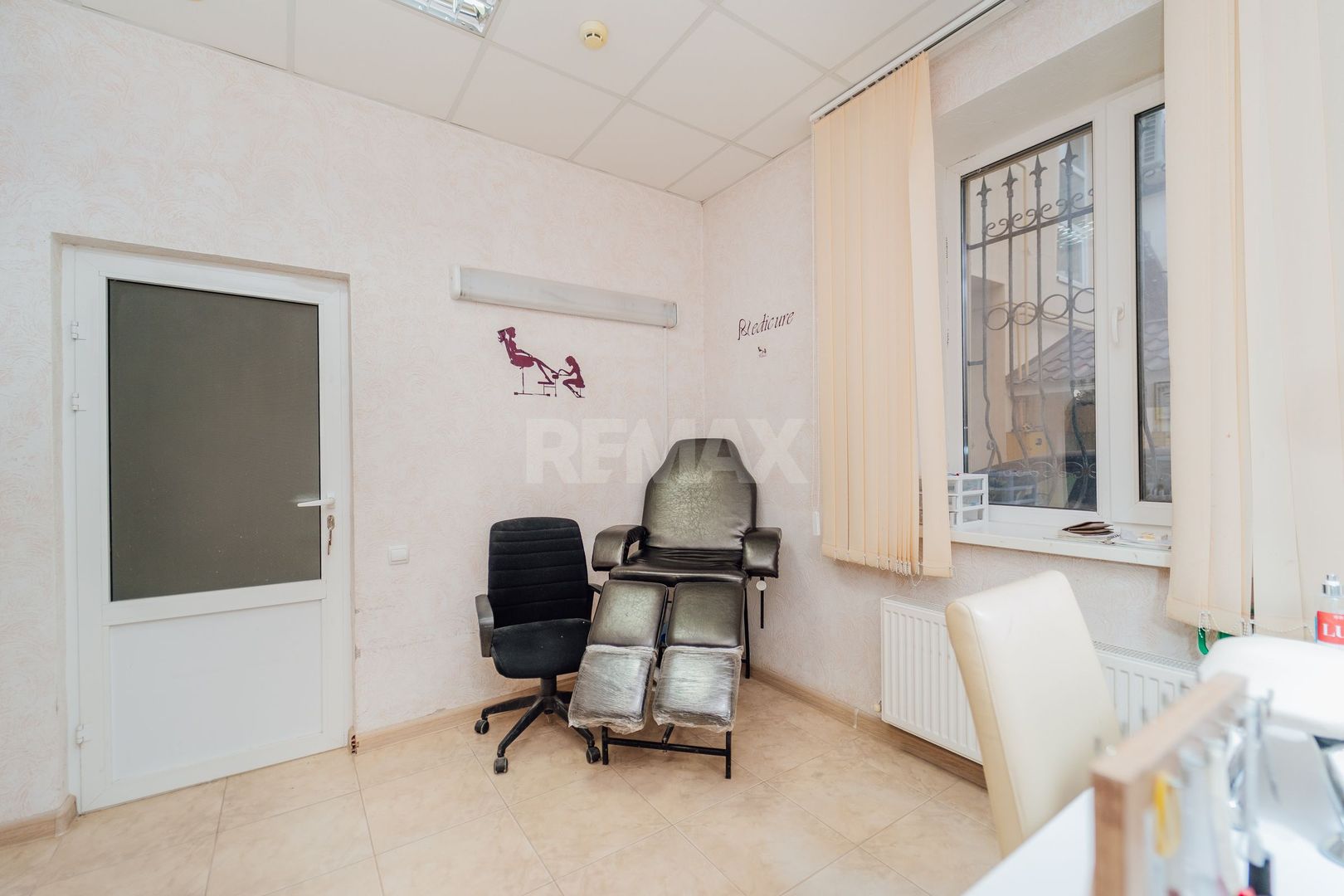 VÂNZARE I SPAȚIU COMERCIAL I STRĂȘENI SIREȚ I 293 m² - Poză 11