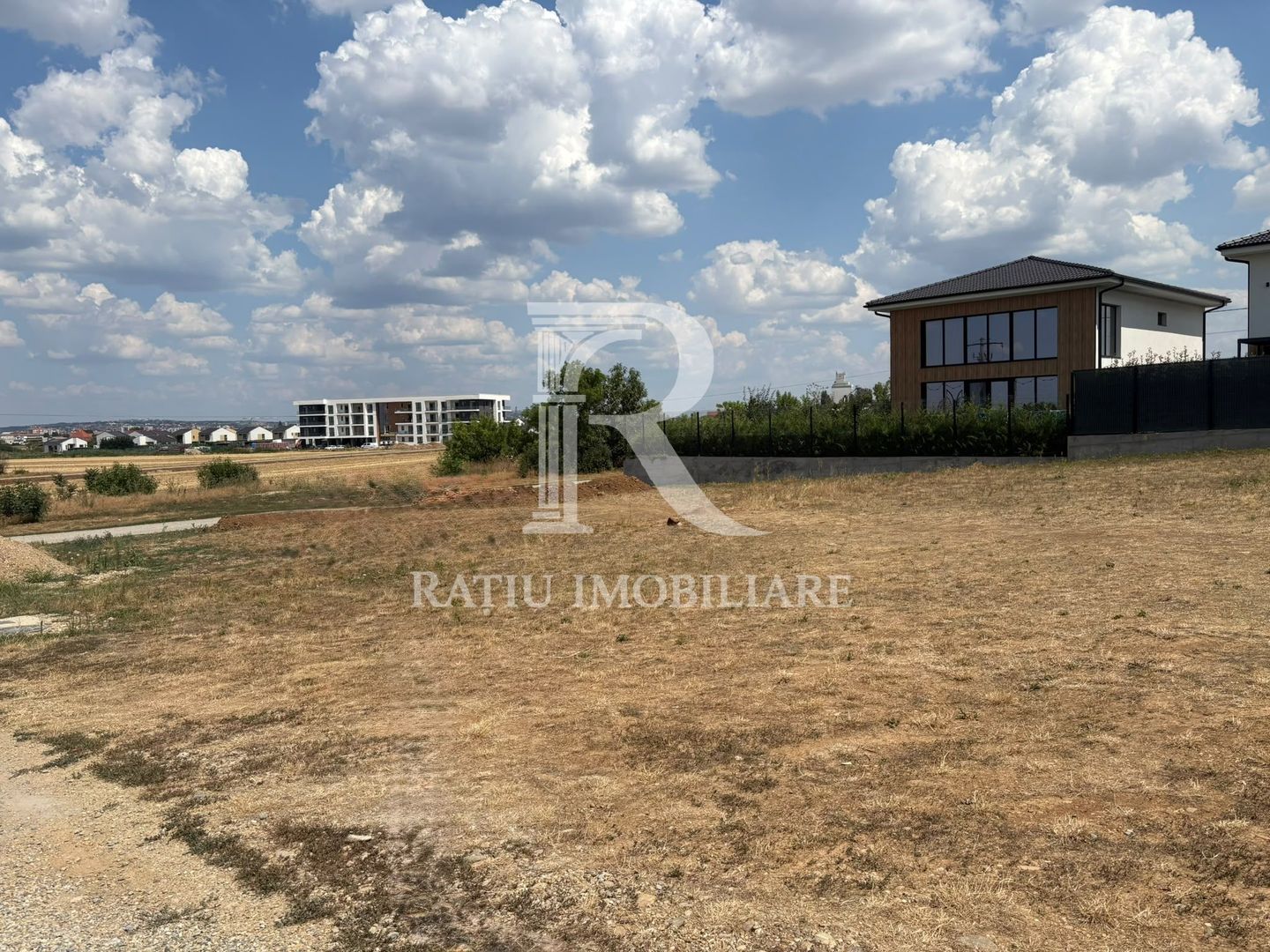 Teren intravilan 980 MP | Oradea | Calea Santandrei - Poză 1