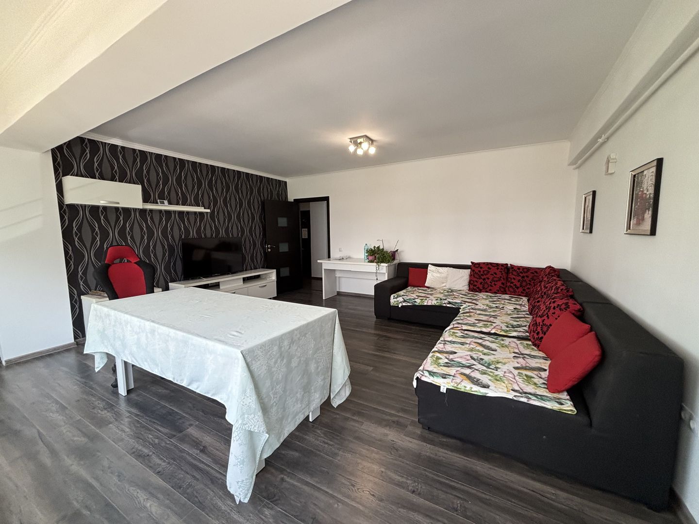 Apartament 3 camere mobilat-utilat cu GARAJ - Doamna Stanca - Poză 2