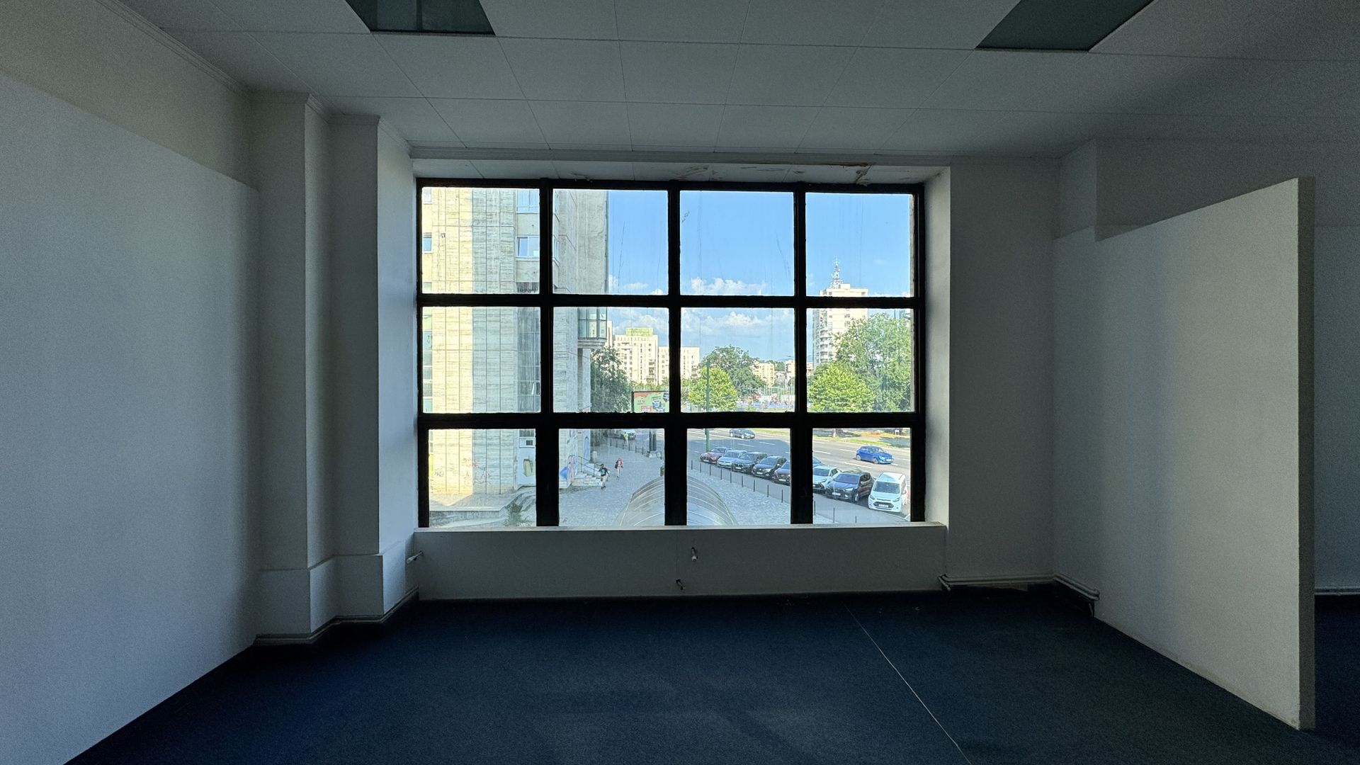 Spațiu comercial 493 mp utili | Locație centrală | Vizibilitate excelentă | - Poză 46