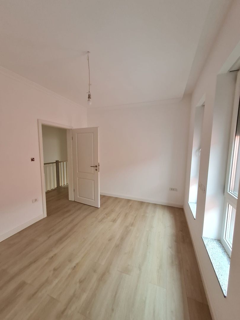 Proiect deosebit la 5 minute de Iulius Town - Poză 37