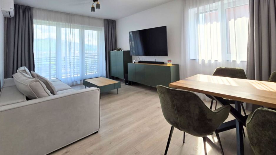 Apartament 3 camere de închiriat vedere spectaculoasă spre Tâmpa Qualis Coresi - Poză 1