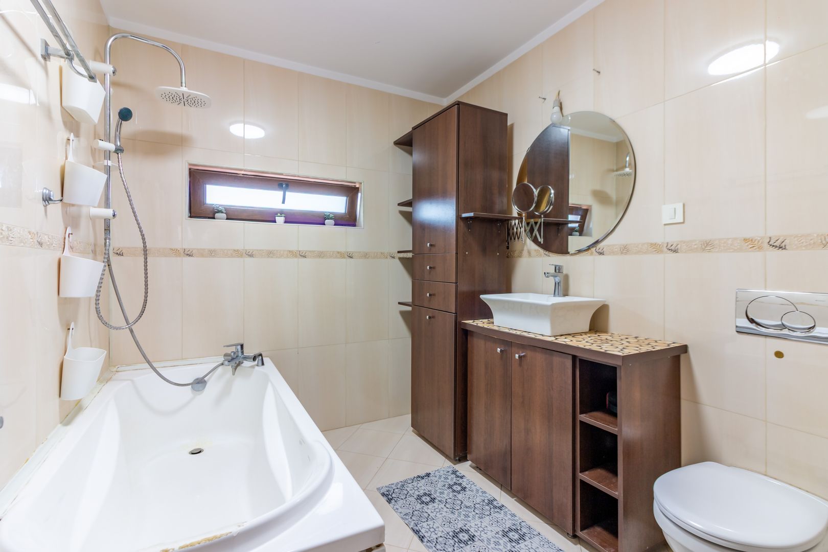 Casă primitoare  | Tunari | Grădină spațioasă plus piscină - Poză 9
