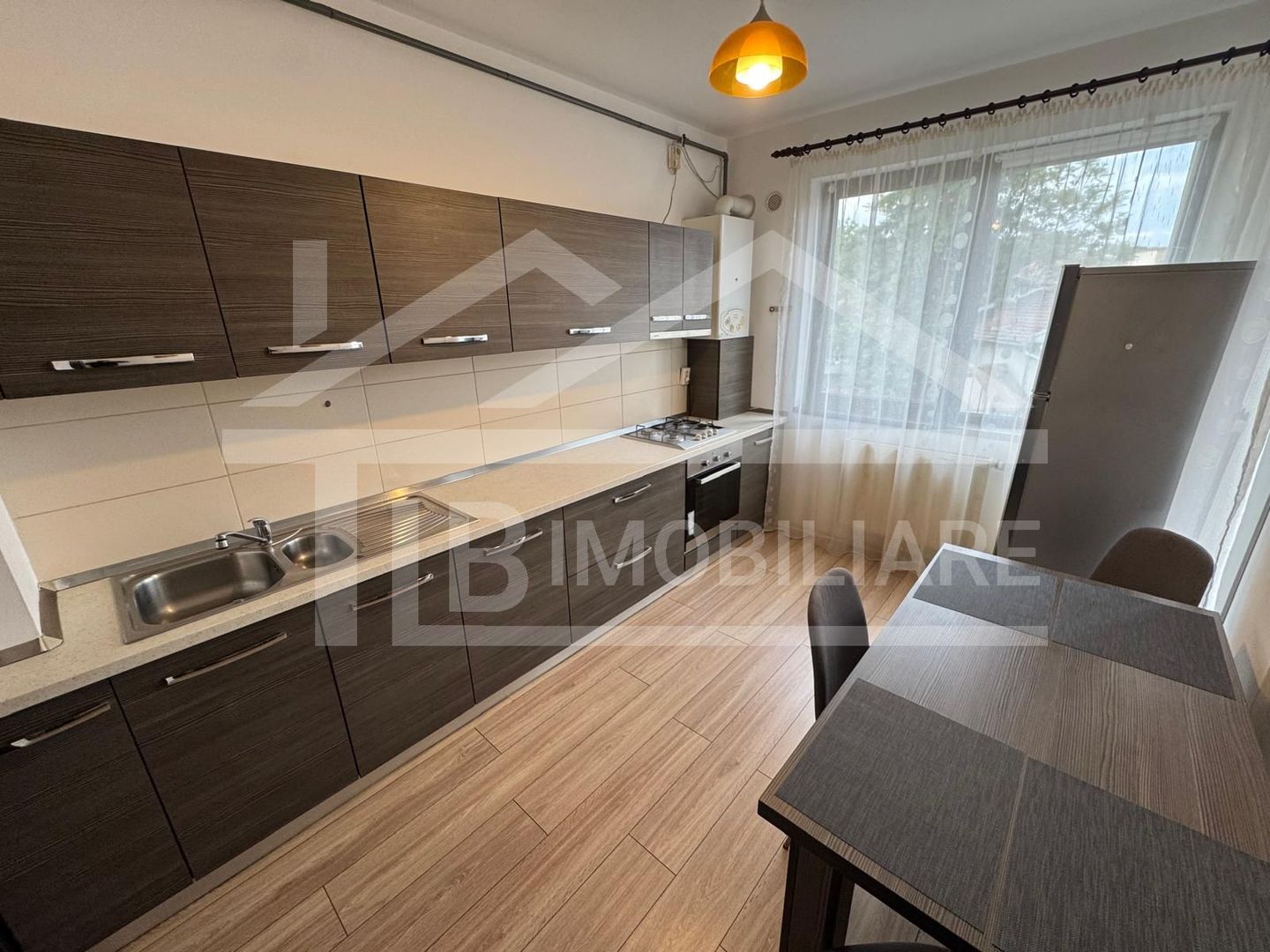 Apartament cu 2 camere, 65mp, terasa, parcare, Zona Centrala - Poză 8