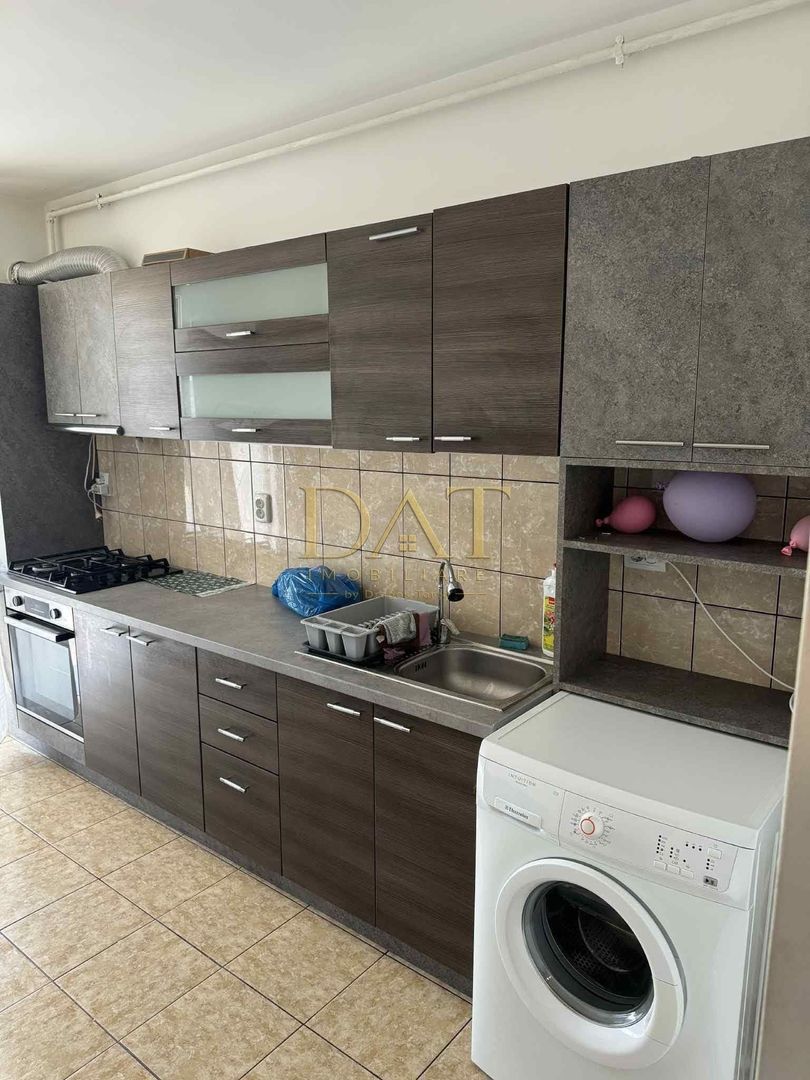 Apartament 1 camera, preluare chiriasi, etaj intermediar, zona Porii - Poză 2